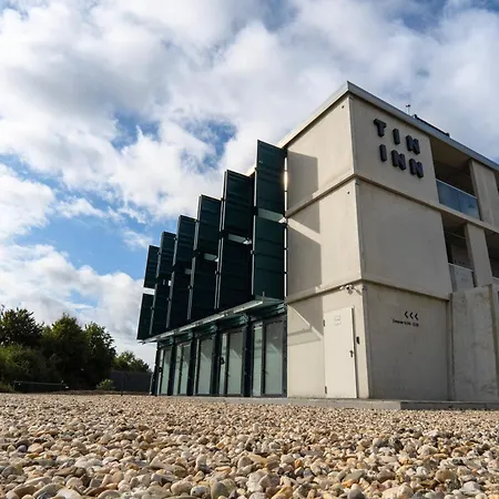 Tin - Heinsberg - Aus Hochwertig Ausgebauten Ueberseecontainern Hotel *